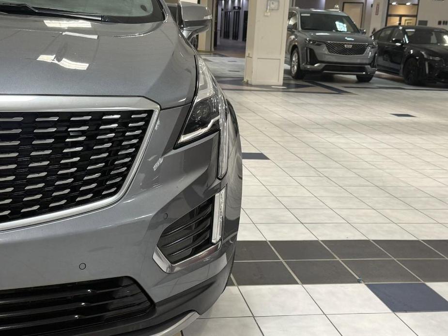 used 2021 Cadillac XT5 car, priced at $25,996