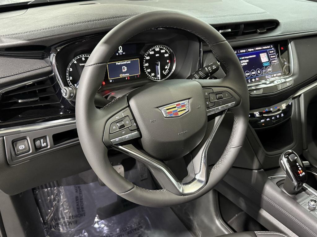 new 2025 Cadillac XT6 car, priced at $51,781