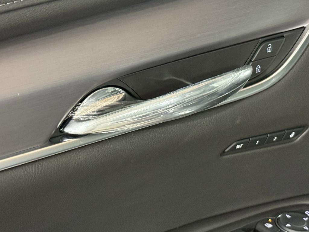 new 2025 Cadillac XT6 car, priced at $51,781