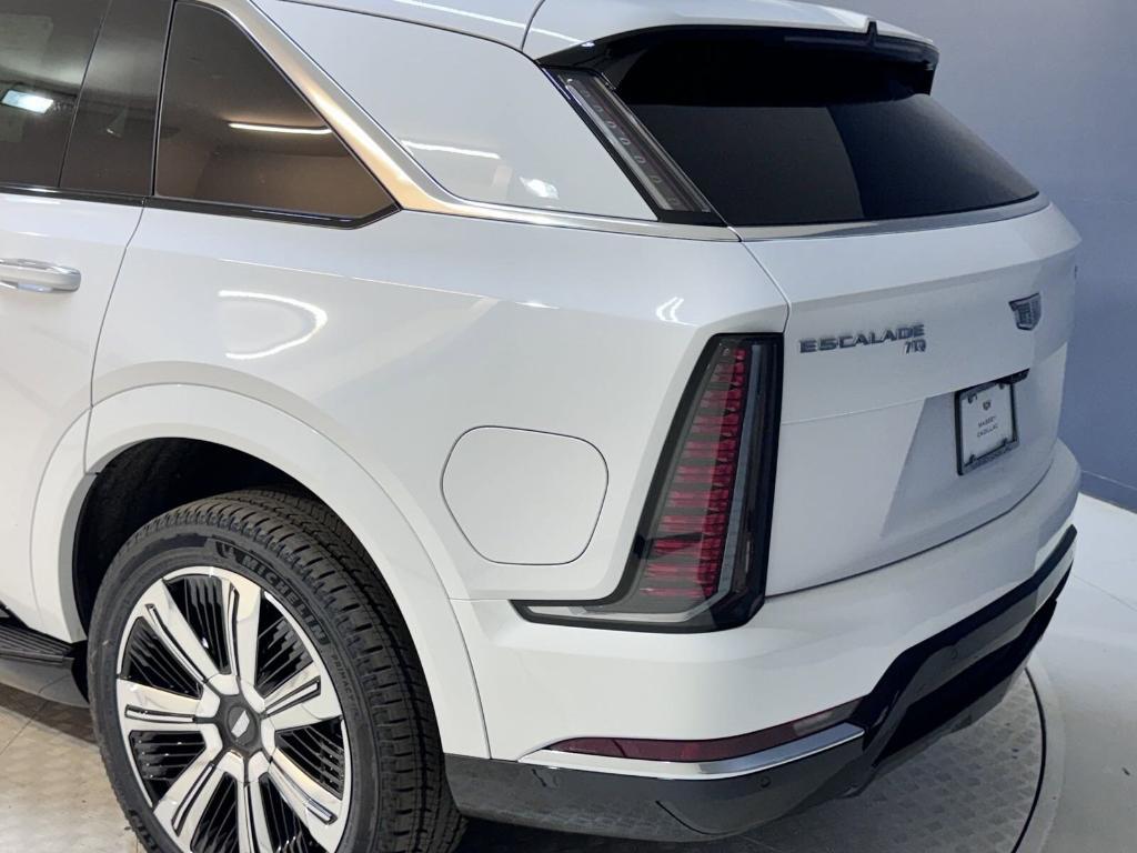 new 2025 Cadillac Escalade IQ car, priced at $149,981