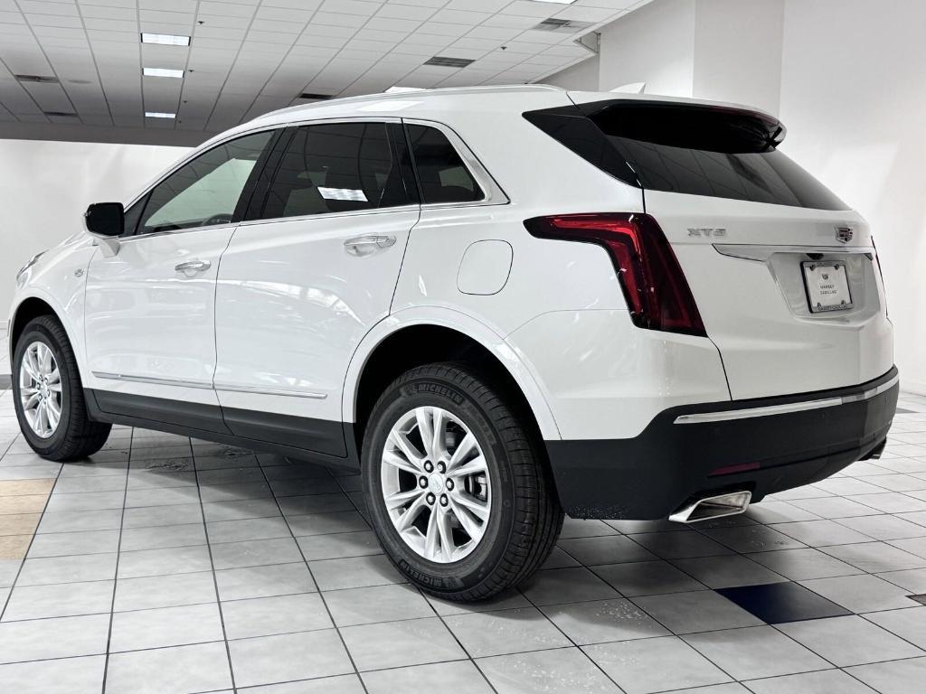 new 2025 Cadillac XT5 car, priced at $46,240