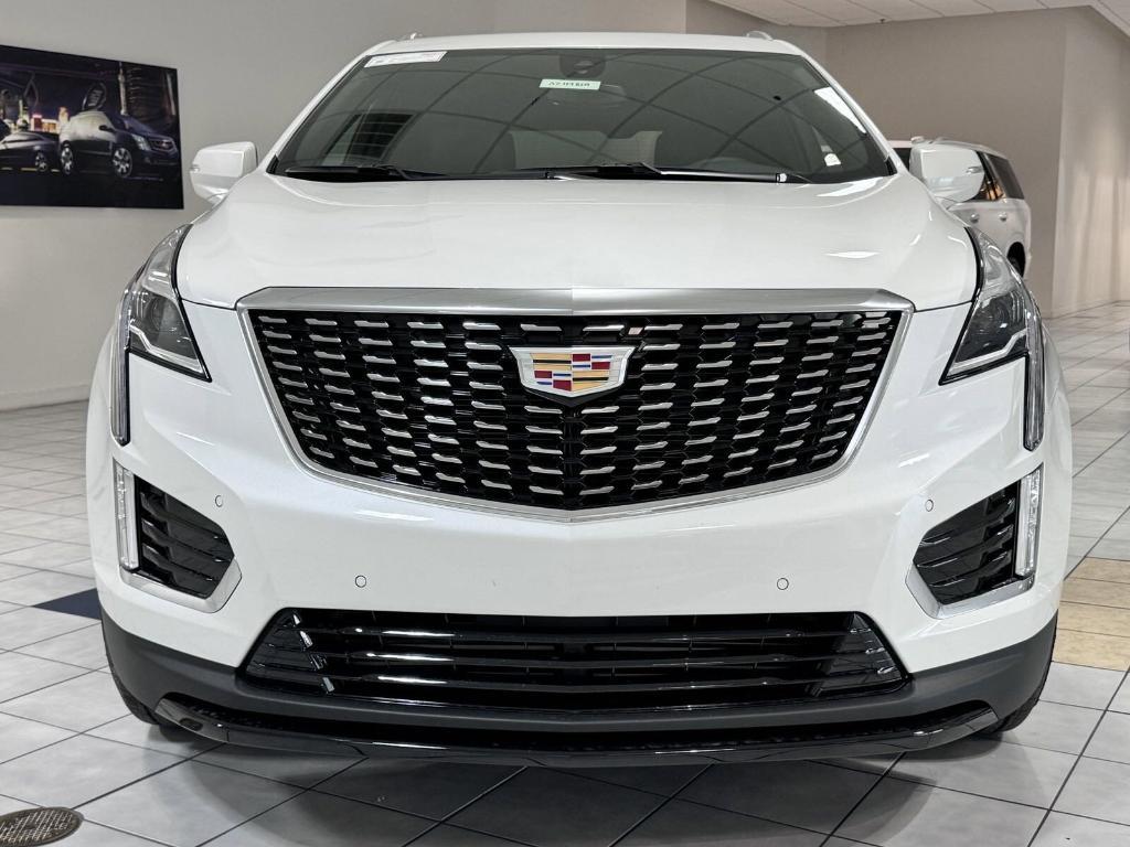 new 2025 Cadillac XT5 car, priced at $46,240