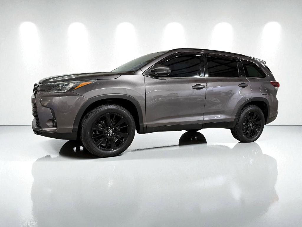 used 2019 Toyota Highlander car, priced at $21,996