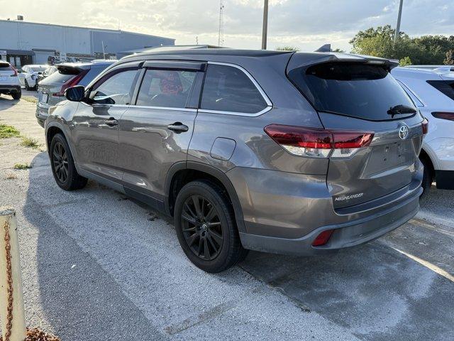 used 2019 Toyota Highlander car, priced at $23,999