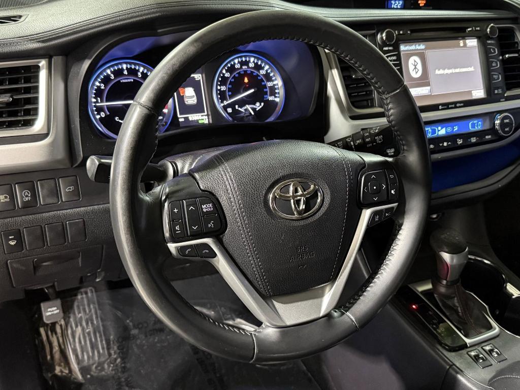 used 2019 Toyota Highlander car, priced at $21,996