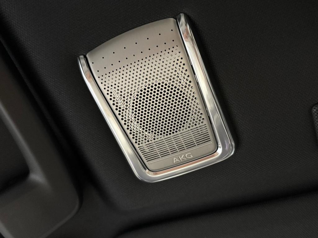 new 2026 Cadillac VISTIQ car, priced at $80,981