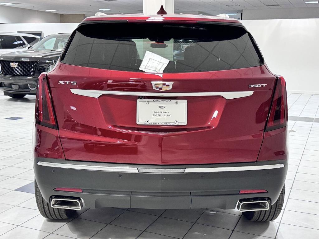 new 2025 Cadillac XT5 car, priced at $46,125