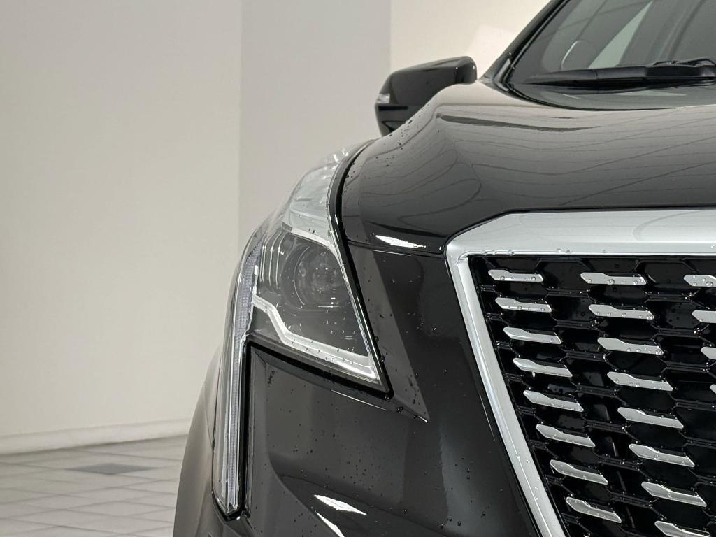 new 2025 Cadillac XT5 car, priced at $57,331