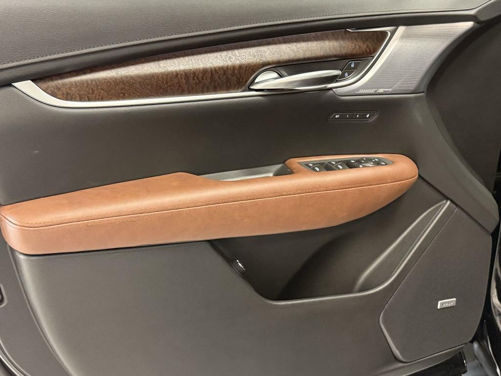 new 2025 Cadillac XT5 car, priced at $49,633