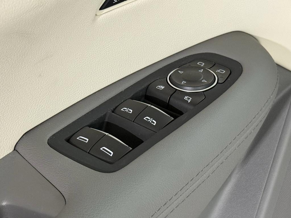 new 2025 Cadillac XT5 car, priced at $56,781
