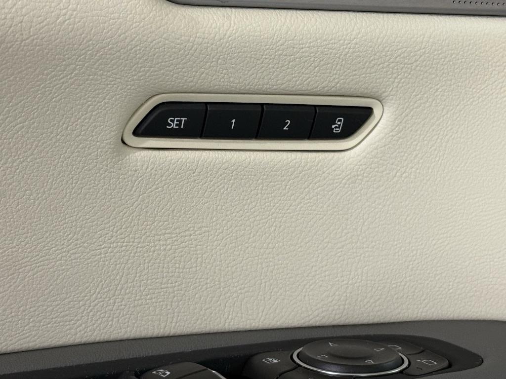new 2025 Cadillac XT5 car, priced at $56,781