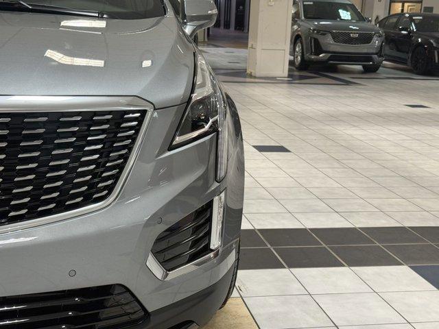 new 2024 Cadillac XT5 car, priced at $37,992