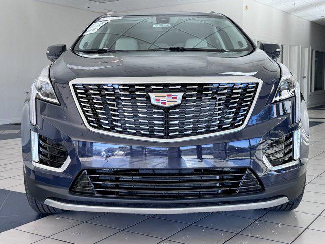 new 2025 Cadillac XT5 car, priced at $53,815