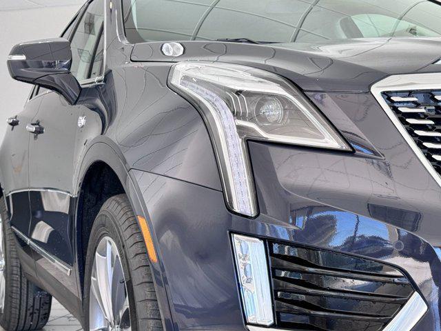 new 2025 Cadillac XT5 car, priced at $53,815