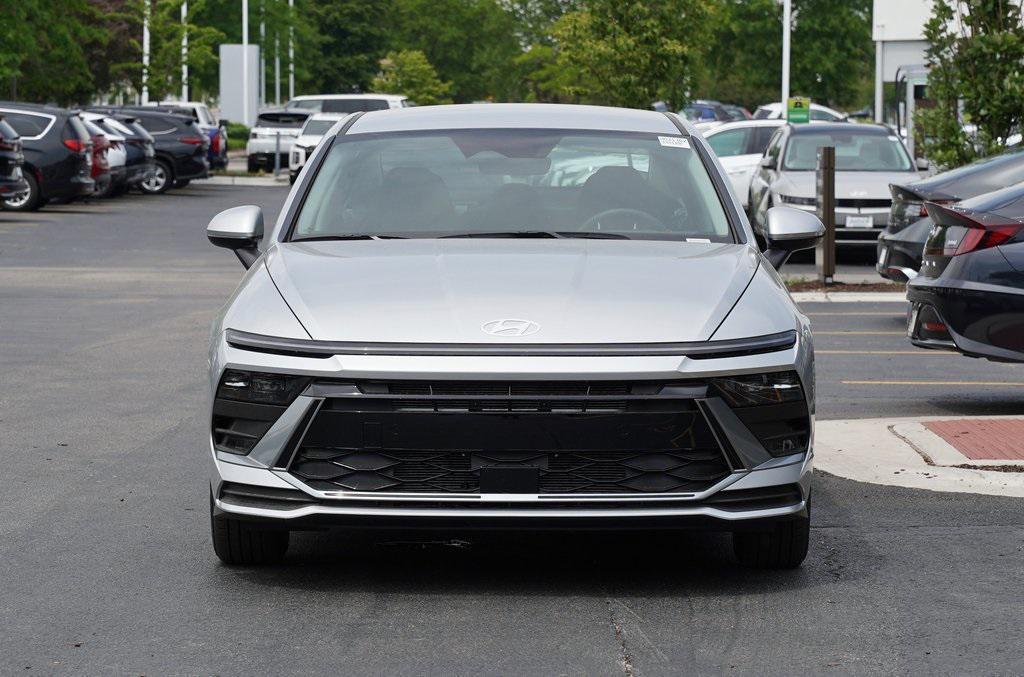 new 2025 Hyundai Sonata car, priced at $27,658