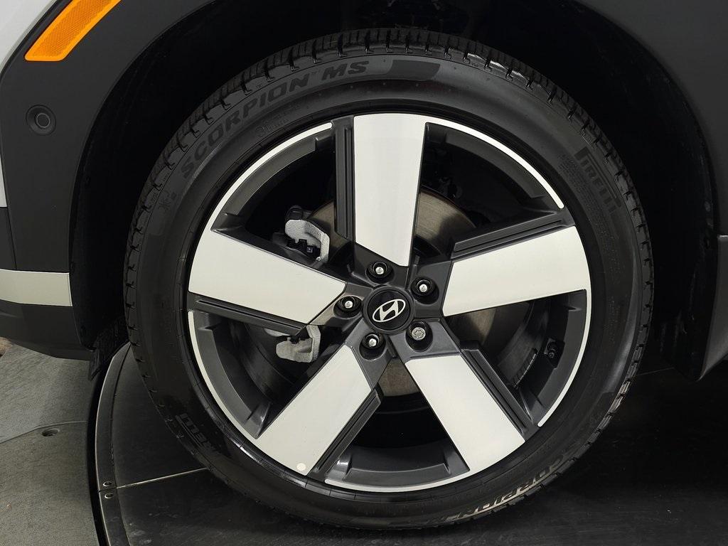 used 2025 Hyundai SANTA FE HEV car, priced at $43,490