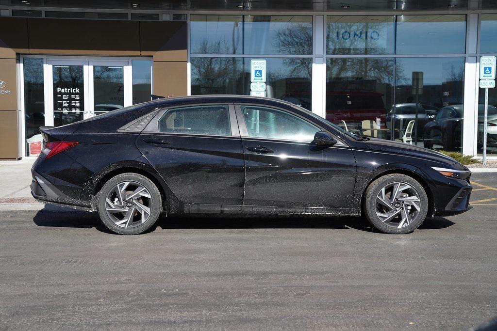 new 2025 Hyundai ELANTRA HEV car, priced at $27,690