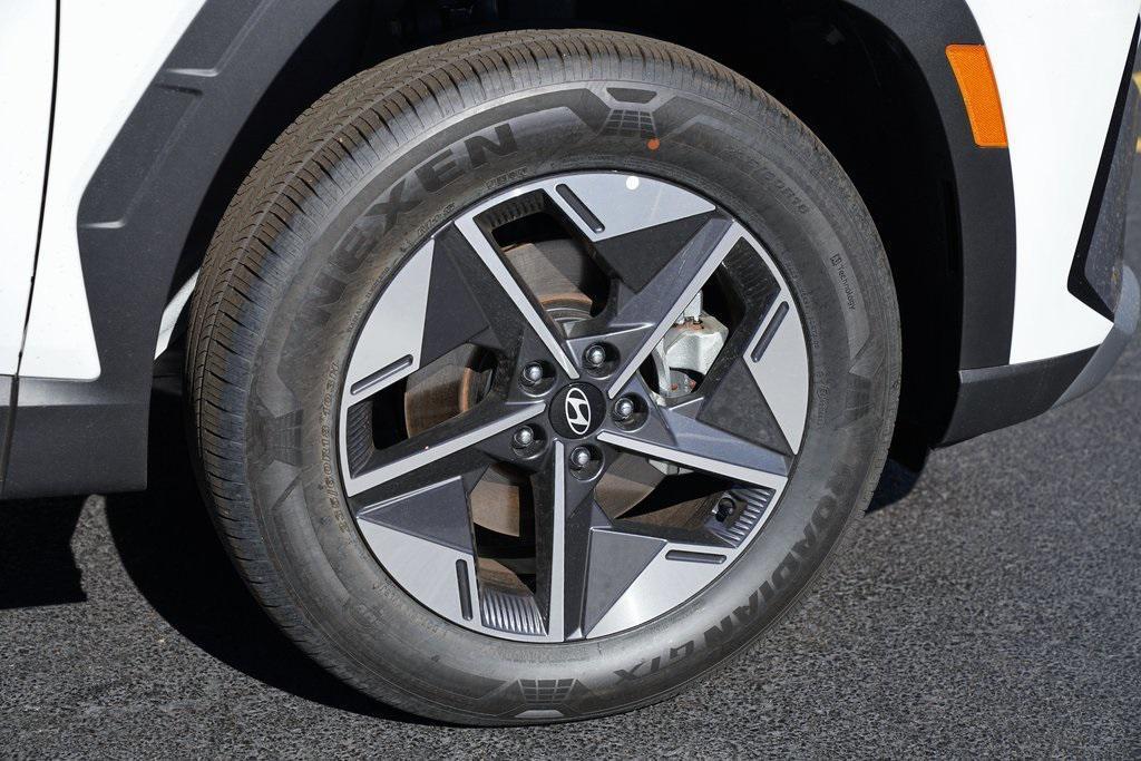 new 2025 Hyundai Tucson car, priced at $35,555