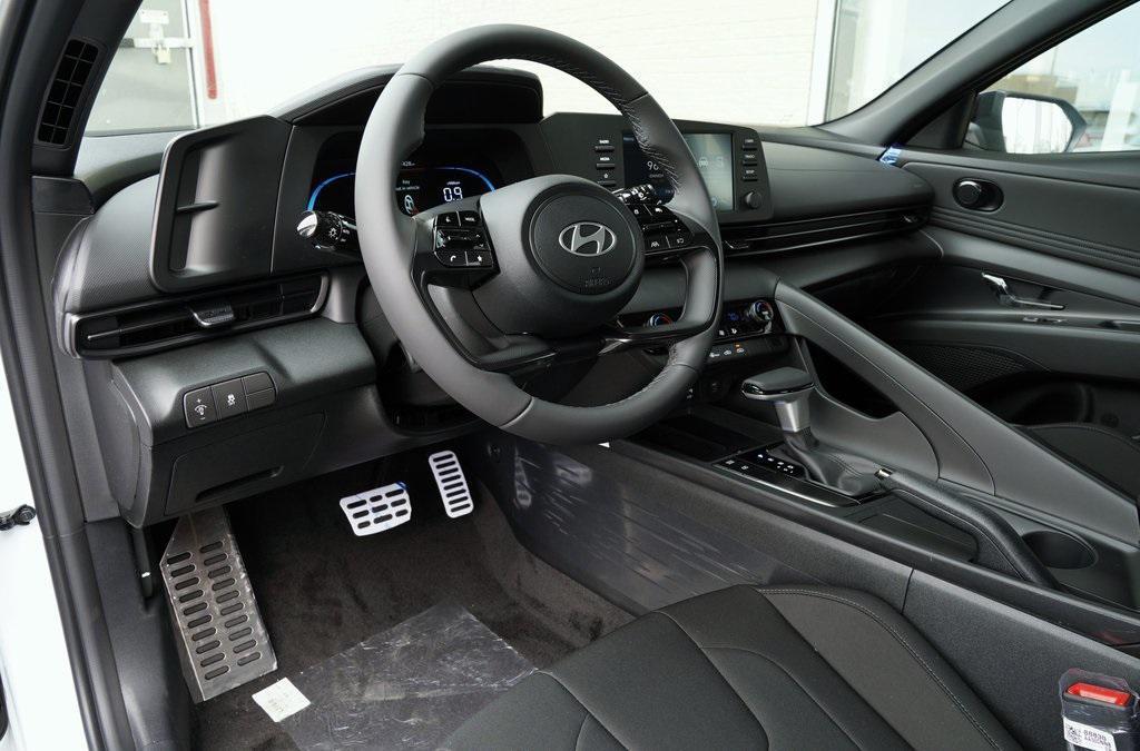 new 2025 Hyundai Elantra car, priced at $23,572
