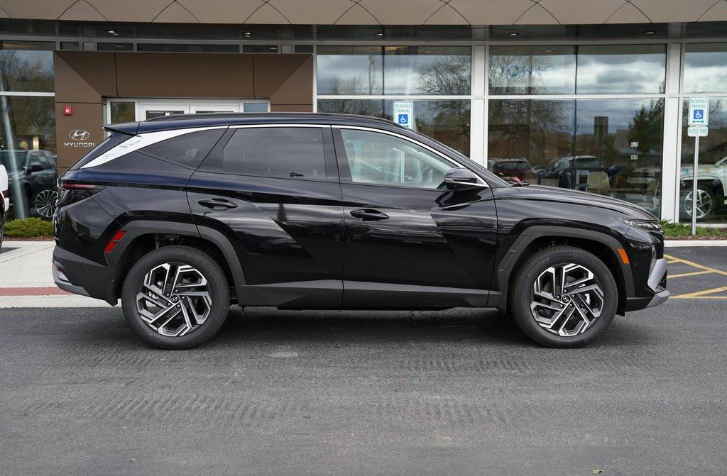 new 2026 Hyundai TUCSON Hybrid car, priced at $40,524