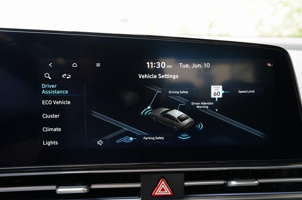 new 2025 Hyundai ELANTRA HEV car, priced at $27,520