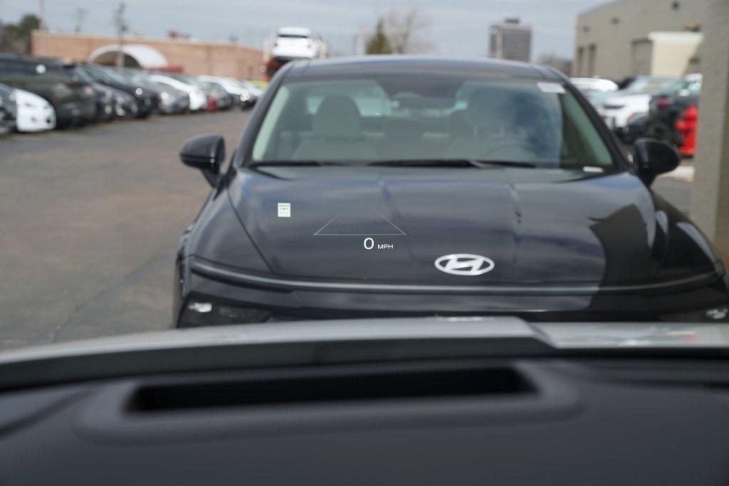 new 2025 Hyundai Tucson car, priced at $38,900
