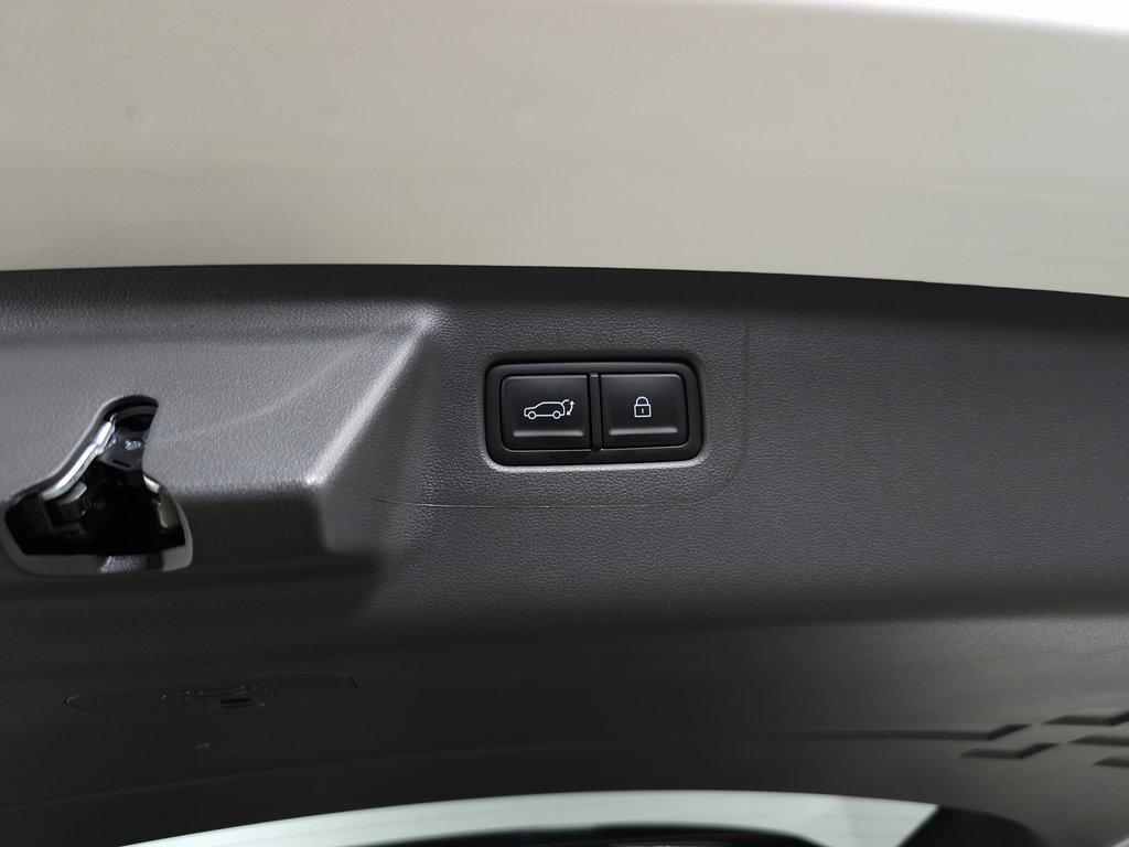 used 2025 Hyundai Santa Fe car, priced at $35,810
