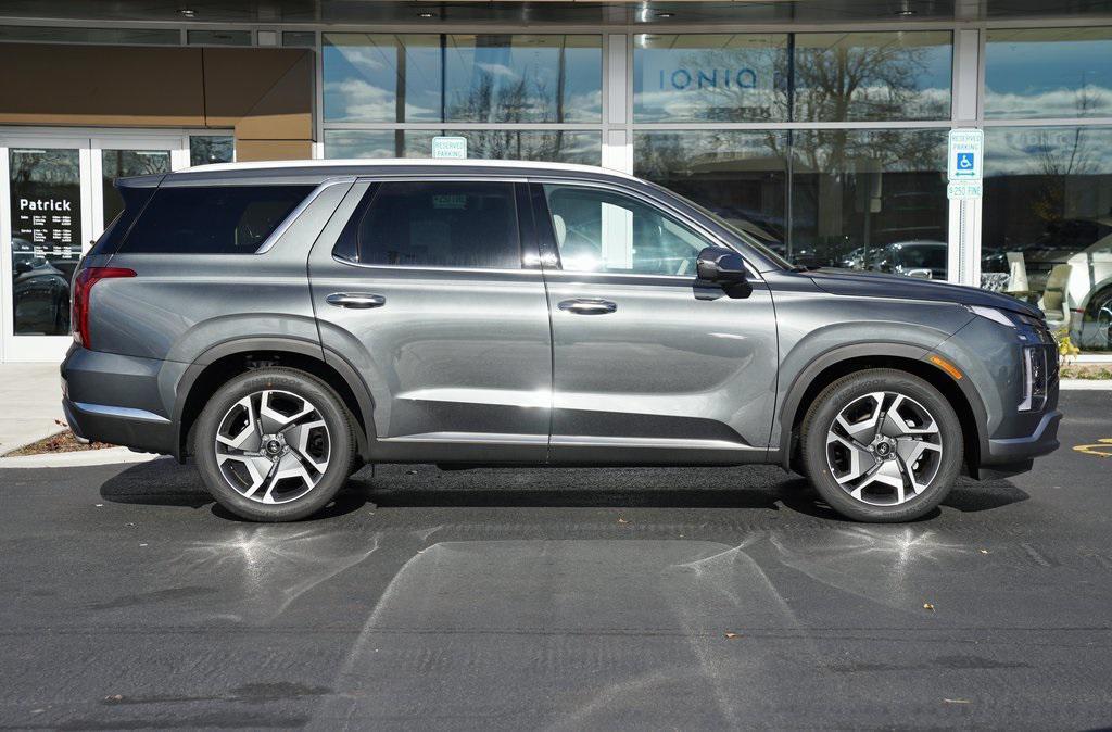 new 2025 Hyundai Palisade car, priced at $51,116