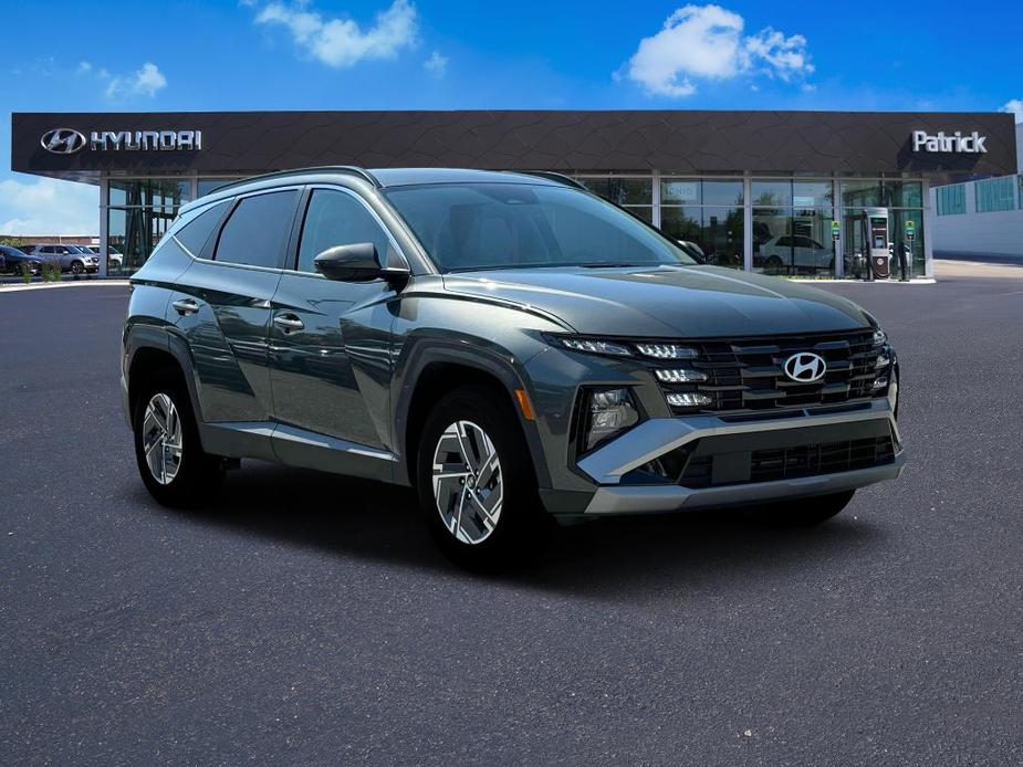 new 2025 Hyundai Tucson Hybrid car, priced at $34,784