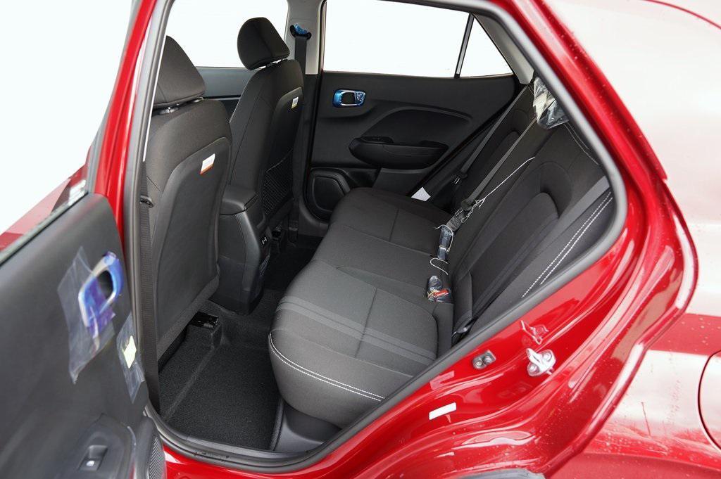 new 2025 Hyundai Venue car, priced at $22,720