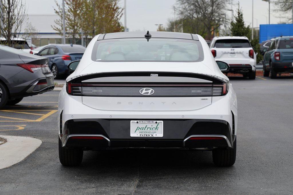new 2025 Hyundai Sonata Hybrid car, priced at $39,015