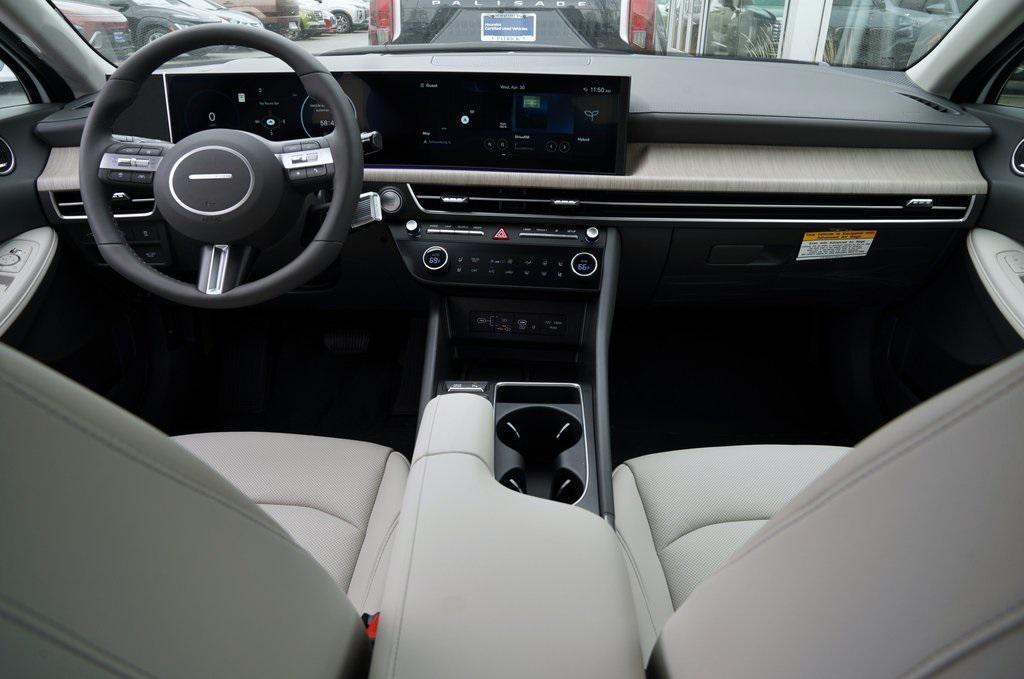 new 2025 Hyundai Sonata Hybrid car, priced at $39,015