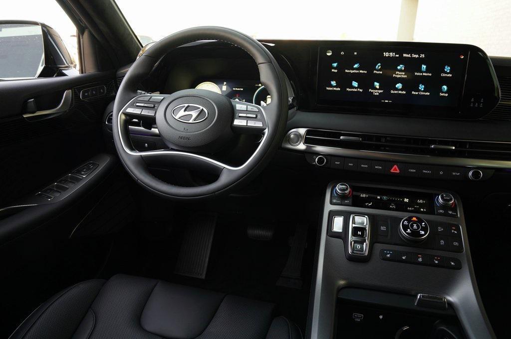 new 2025 Hyundai Palisade car, priced at $52,176