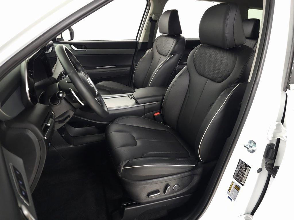 used 2025 Hyundai Palisade car, priced at $41,888