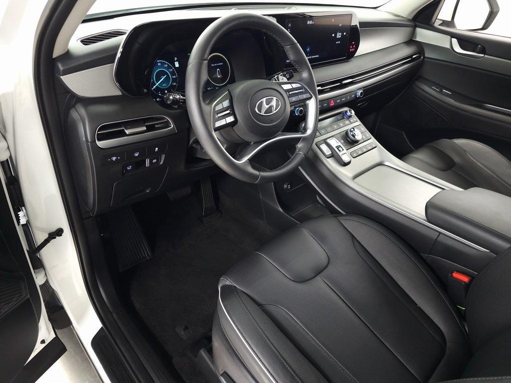 used 2025 Hyundai Palisade car, priced at $41,888