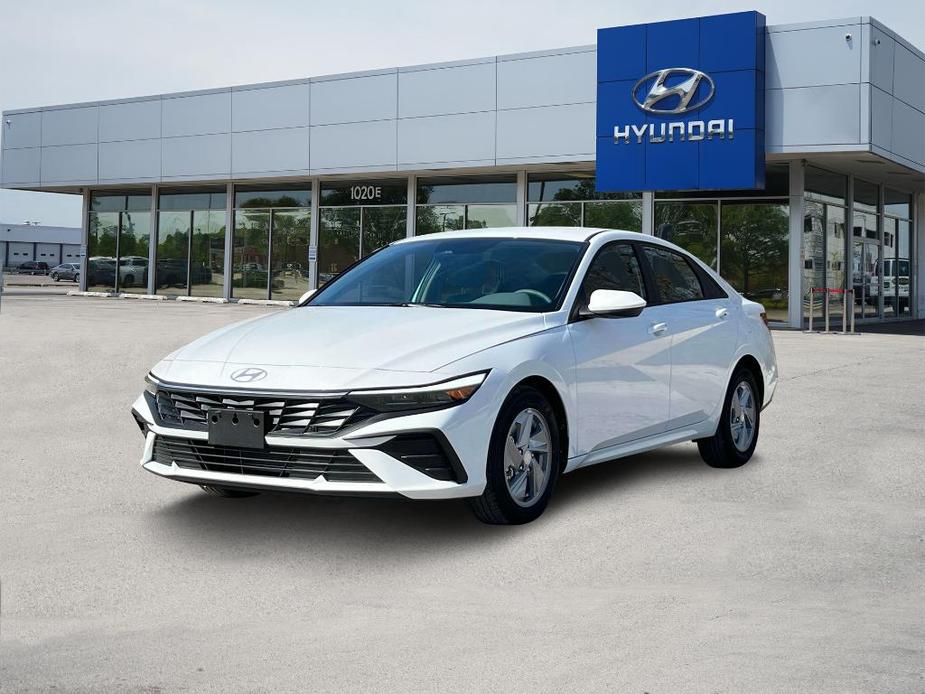 new 2024 Hyundai Elantra car, priced at $22,699