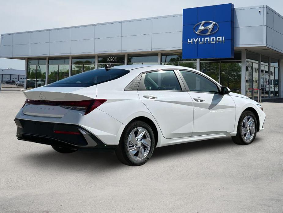 new 2024 Hyundai Elantra car, priced at $22,699