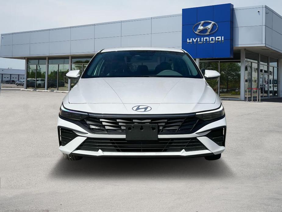 new 2024 Hyundai Elantra car, priced at $22,699