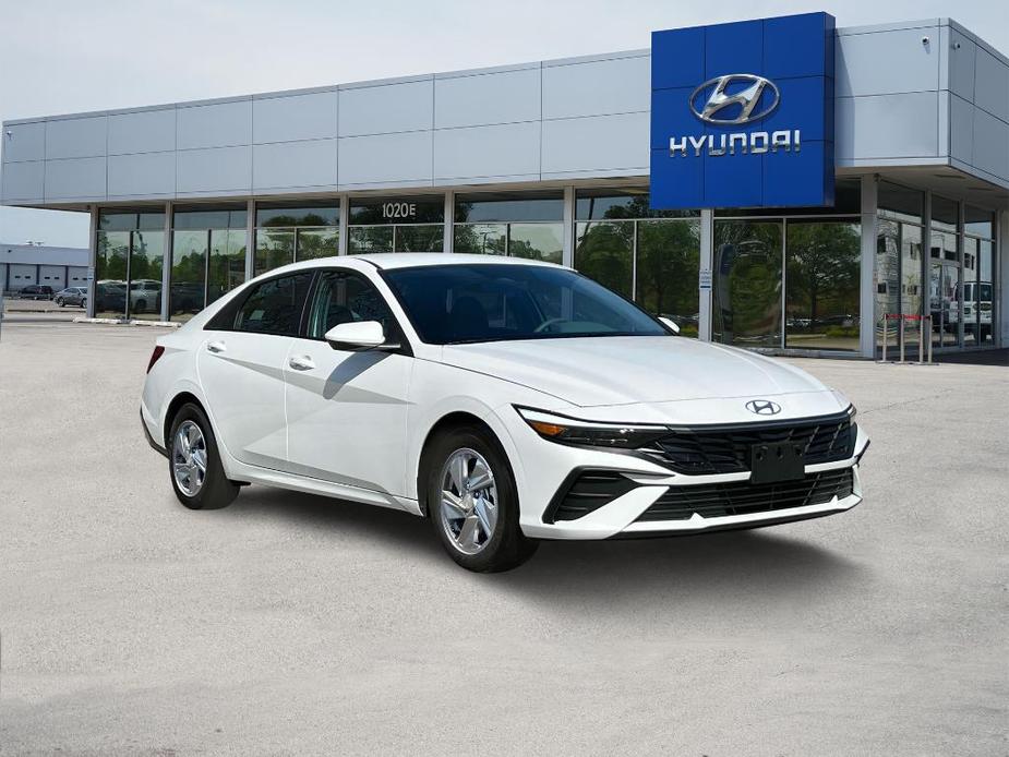 new 2024 Hyundai Elantra car, priced at $22,699