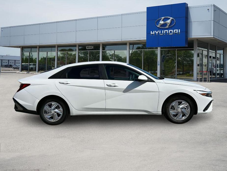 new 2024 Hyundai Elantra car, priced at $22,699