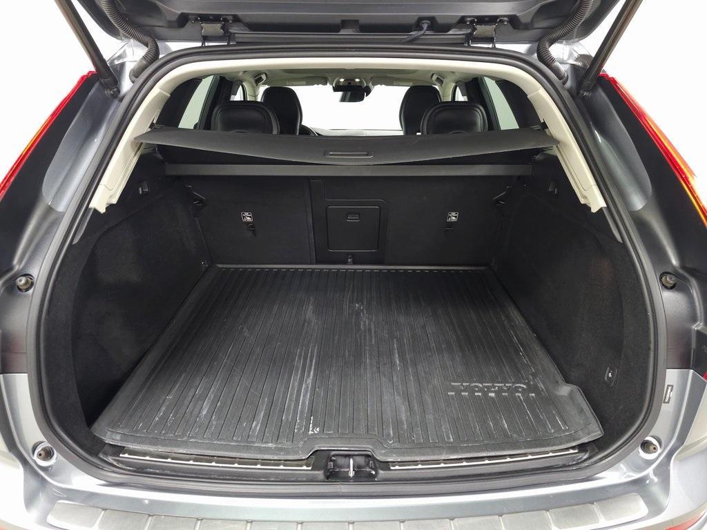 used 2021 Volvo XC60 car, priced at $28,480