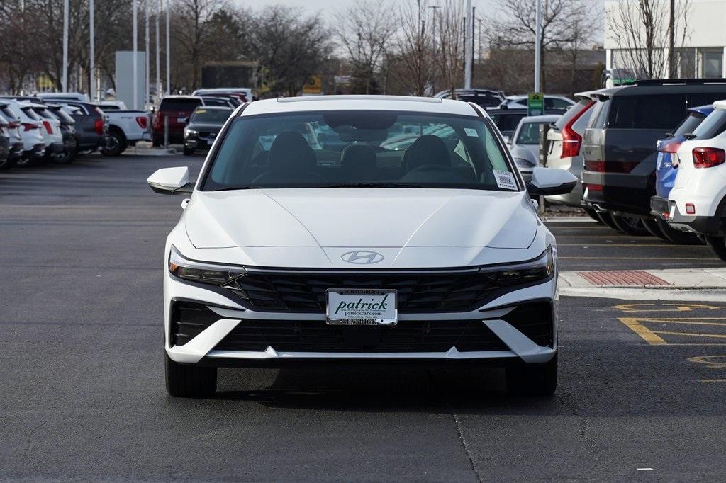 new 2025 Hyundai Elantra HEV car, priced at $30,509