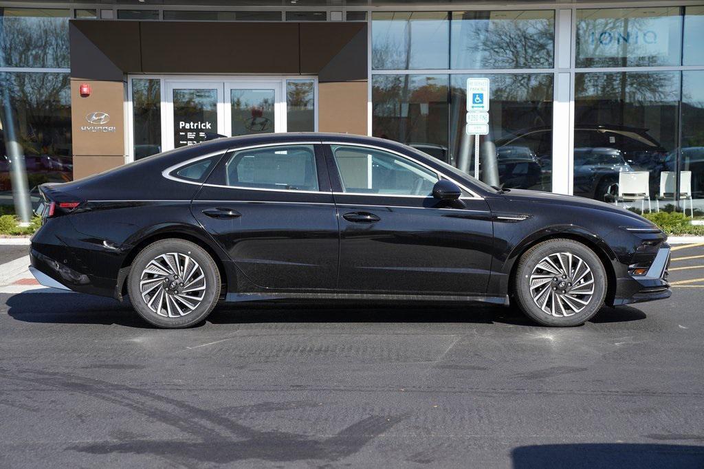 new 2025 Hyundai Sonata Hybrid car, priced at $38,515