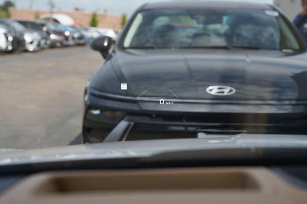 new 2025 Hyundai Sonata Hybrid car, priced at $39,025