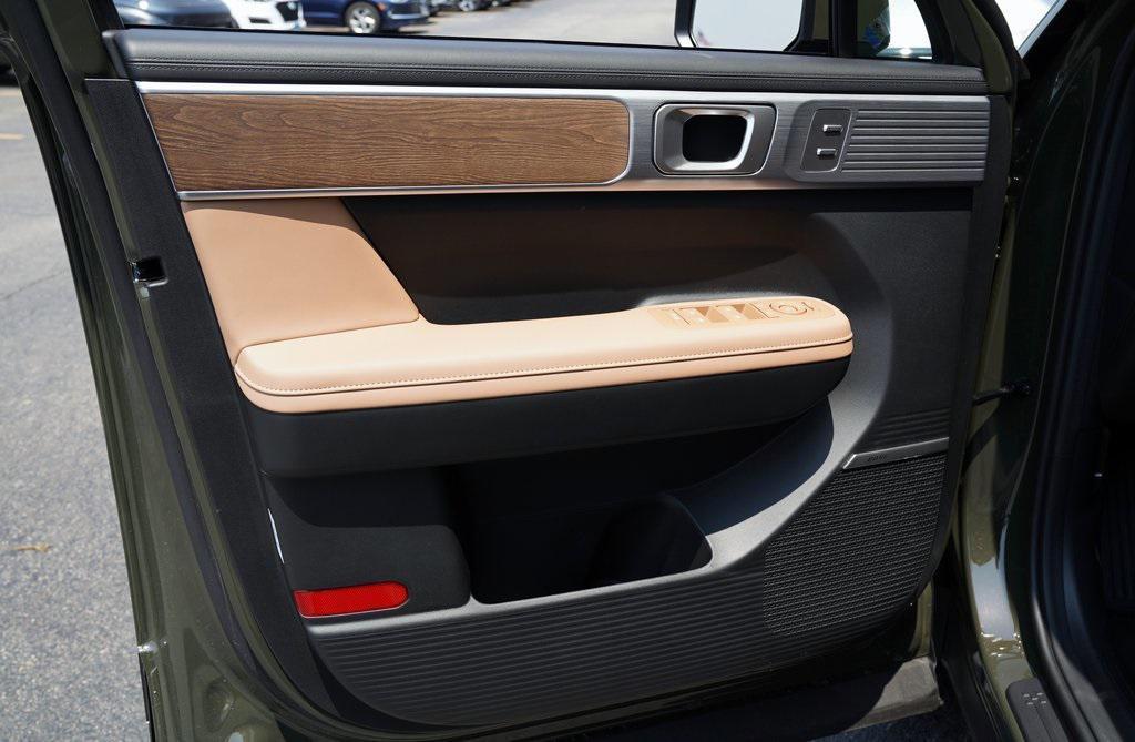 new 2025 Hyundai Santa Fe car, priced at $43,909