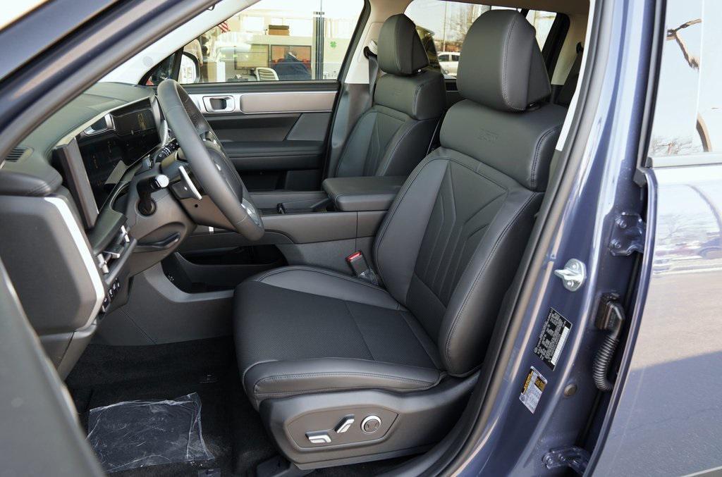 new 2025 Hyundai Santa Fe car, priced at $39,938