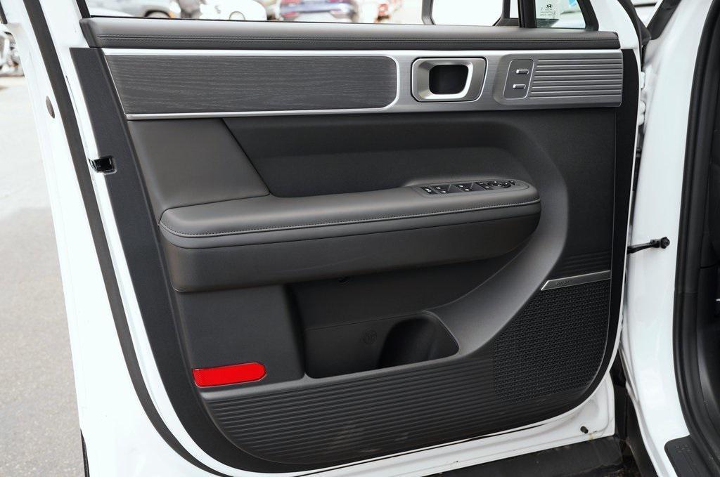 new 2025 Hyundai Santa Fe car, priced at $44,980