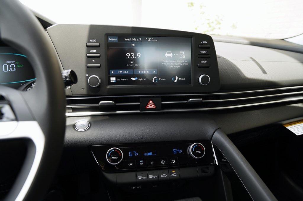 new 2025 Hyundai ELANTRA HEV car, priced at $26,070
