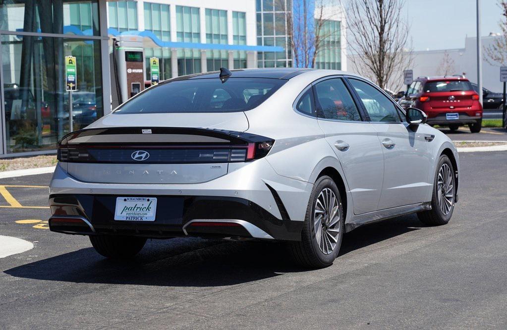 new 2025 Hyundai Sonata Hybrid car, priced at $38,070