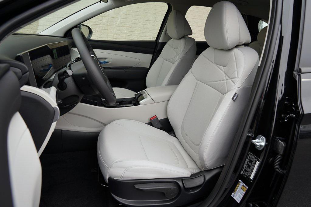 new 2025 Hyundai Tucson car, priced at $30,670